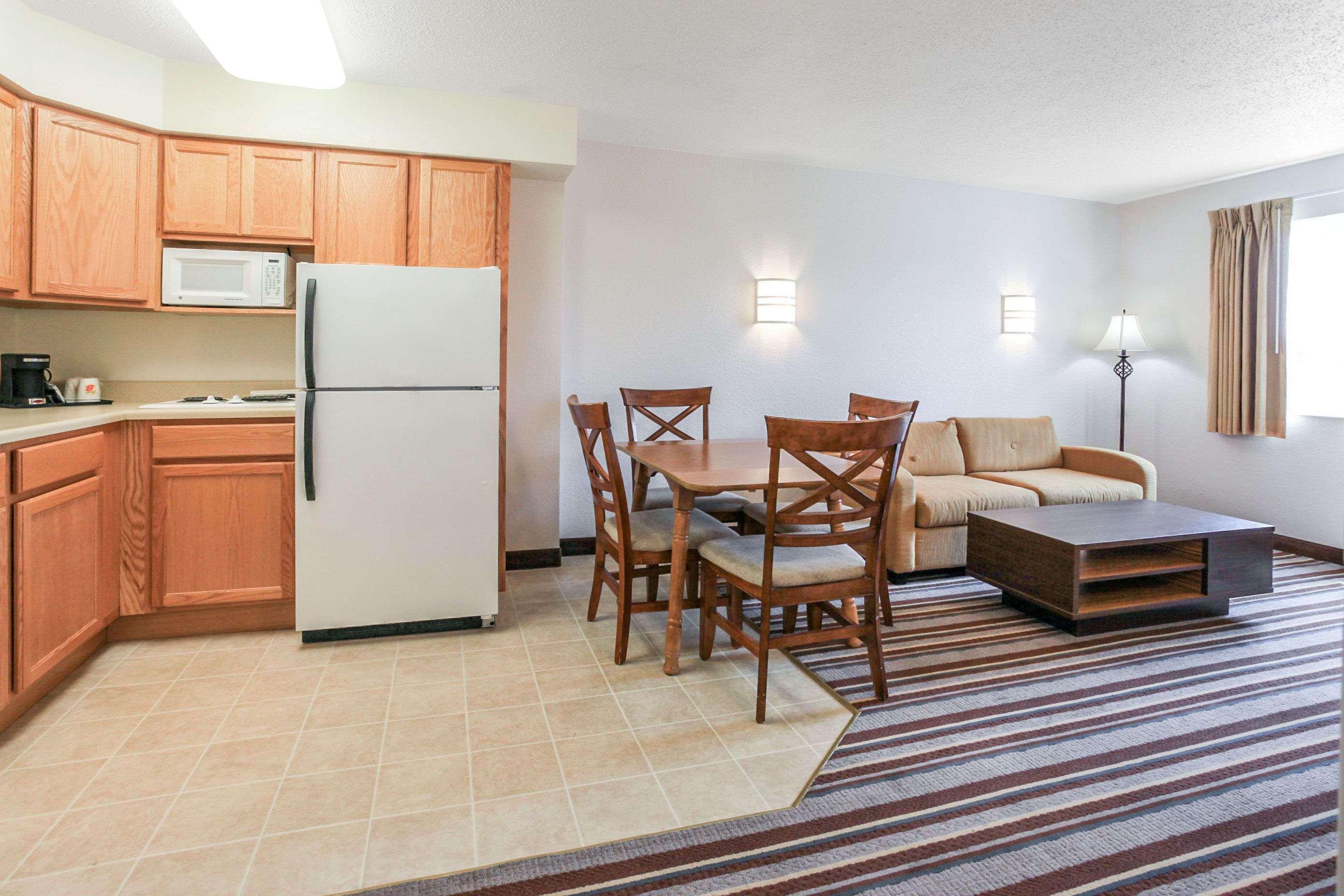 Super 8 By Wyndham Sault Ste. Marie Hotel Exterior photo