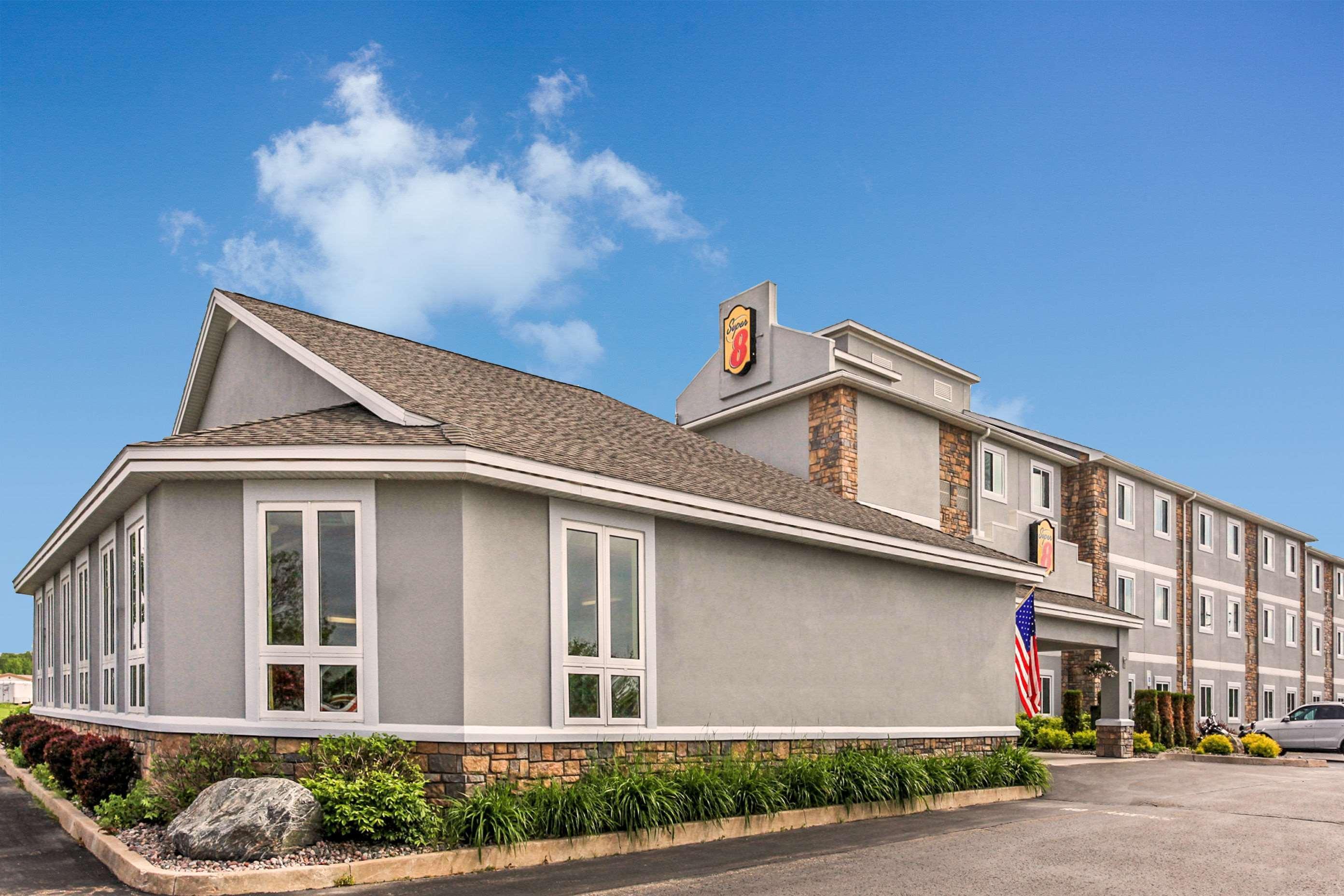Super 8 By Wyndham Sault Ste. Marie Hotel Exterior photo
